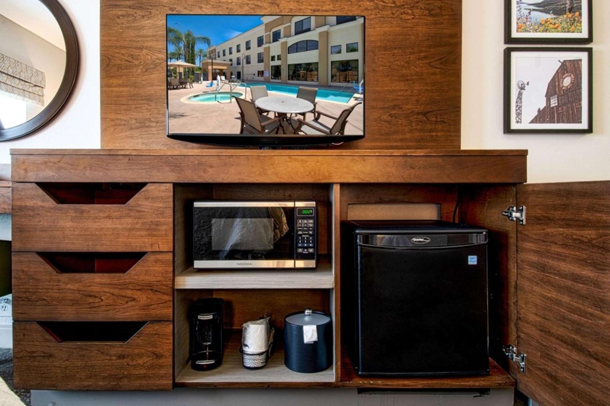 Hampton Inn & Suites By Hilton Hemet Menifee Murrieta Экстерьер фото